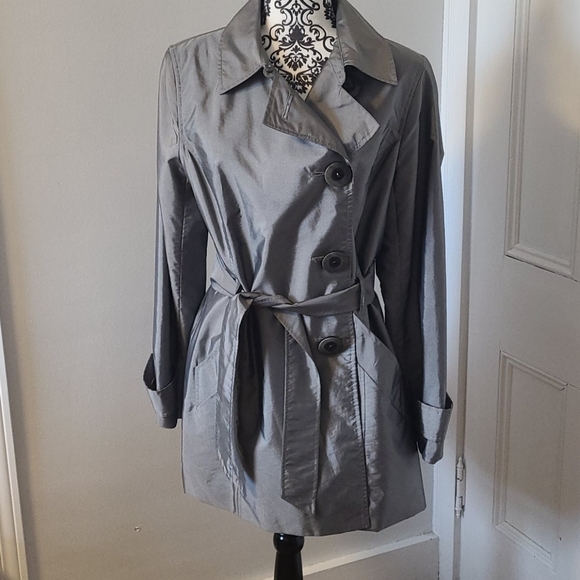 Anne Klein Jackets & Blazers - Anne Klein metallic silver grey short trench coat